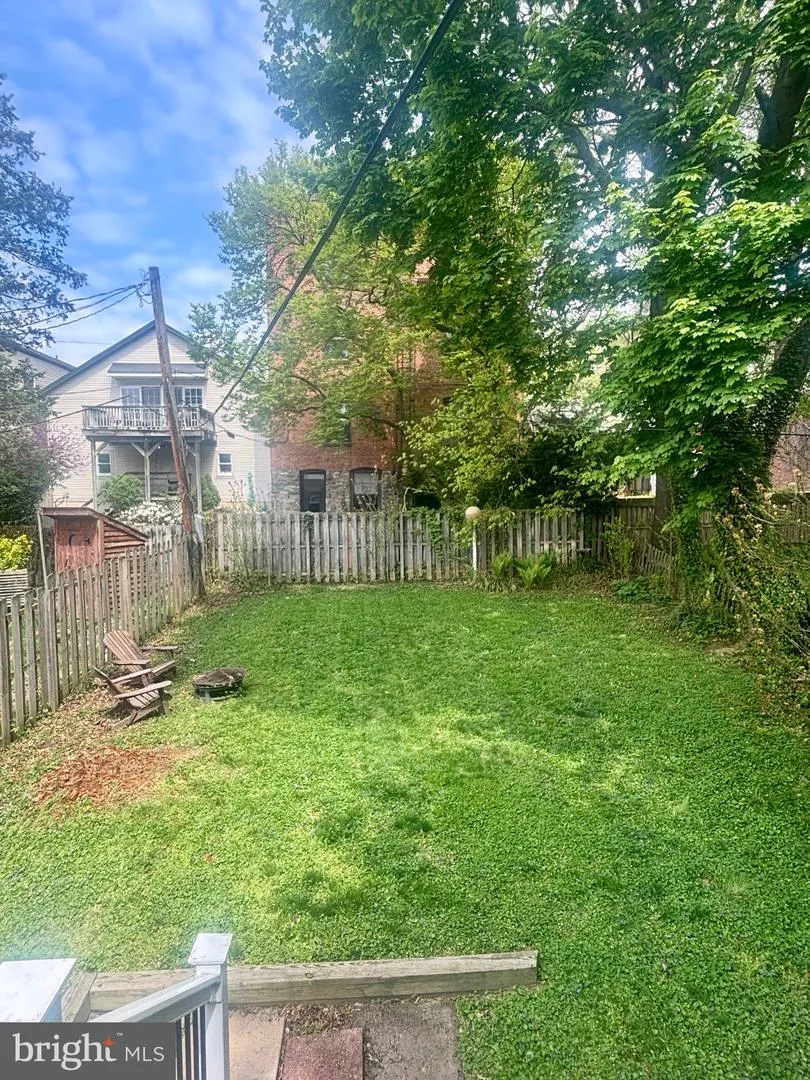 419 W ORANGE STREET Lancaster, PA 17603