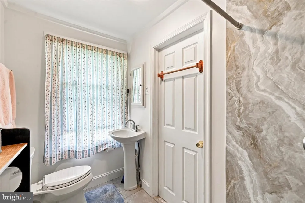 35 E TURNBULL AVENUE Havertown, PA 19083