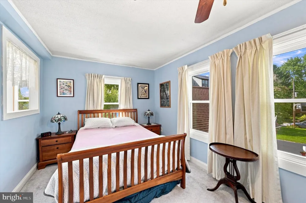 35 E TURNBULL AVENUE Havertown, PA 19083