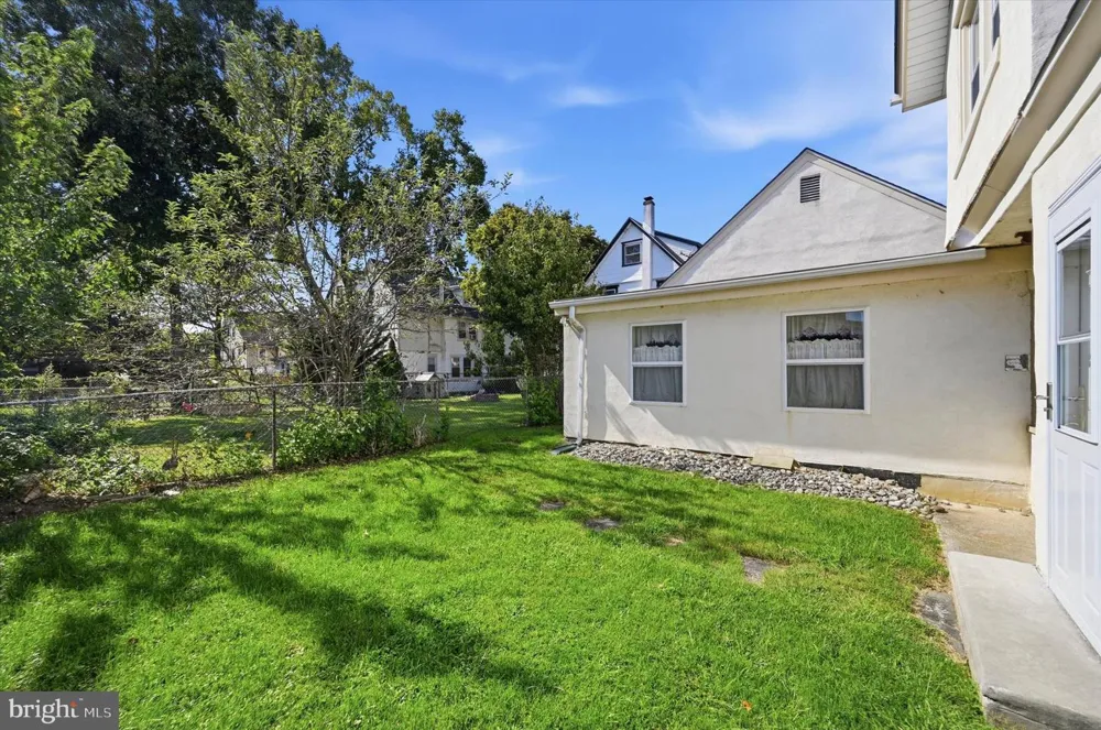 35 E TURNBULL AVENUE Havertown, PA 19083