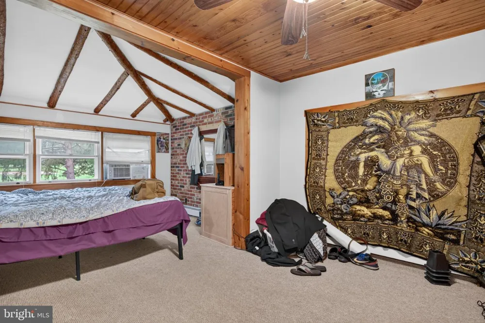 228 MCKENDIMEN ROAD Medford Lakes, NJ 08055