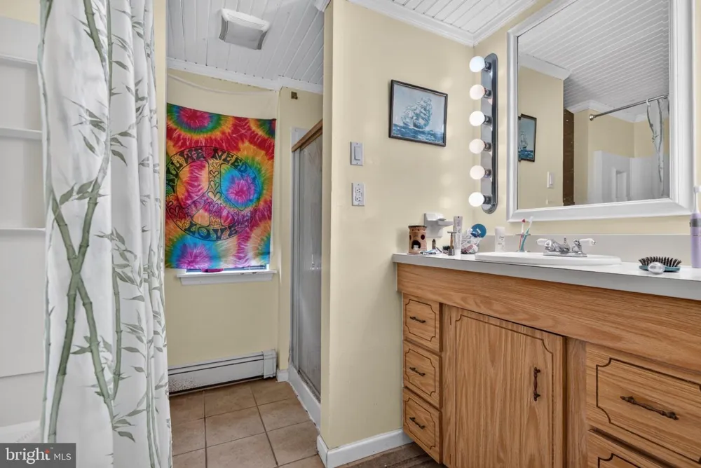 228 MCKENDIMEN ROAD Medford Lakes, NJ 08055