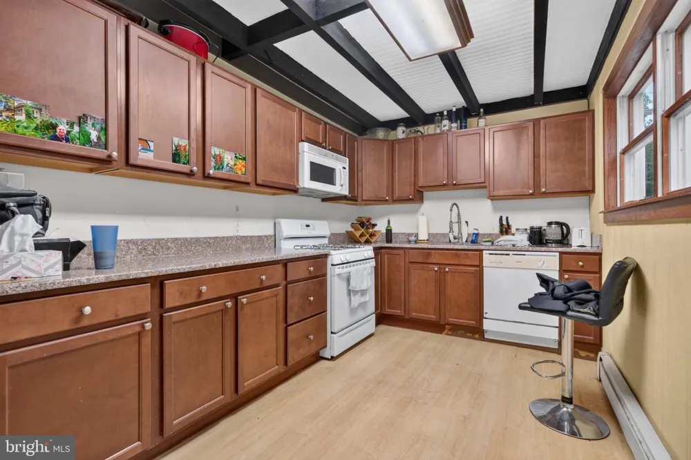 228 MCKENDIMEN ROAD Medford Lakes, NJ 08055
