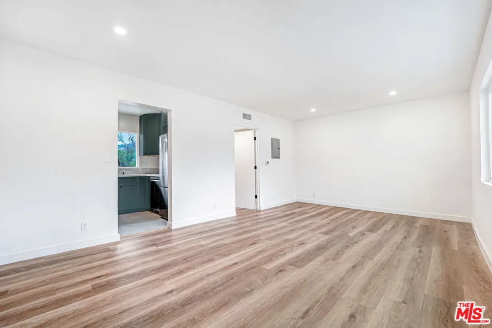 16185 W Sunset Blvd Pacific Palisades, CA 90272