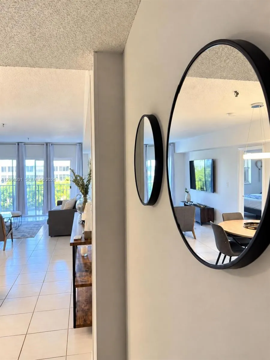 250 181st Dr #413 Sunny Isles Beach, FL 33160