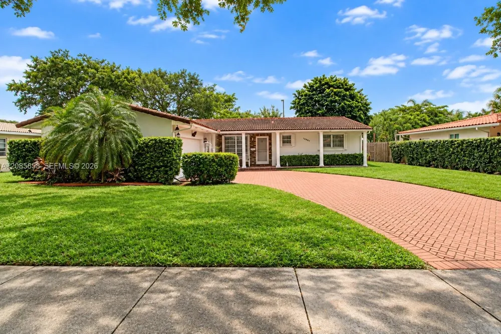 14961 Egan Ln Miami Lakes, FL 33014
