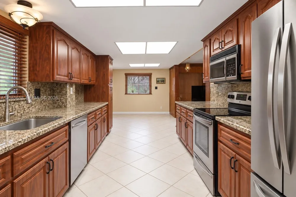 14961 Egan Ln Miami Lakes, FL 33014