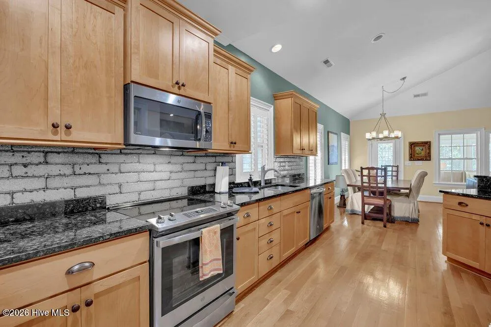 5208 Lone Eagle Court Wilmington, NC 28409