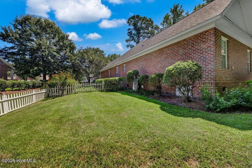 5208 Lone Eagle Court Wilmington, NC 28409