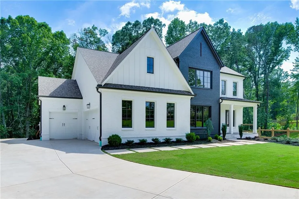 2975 Bogan Road NE Buford, GA 30519