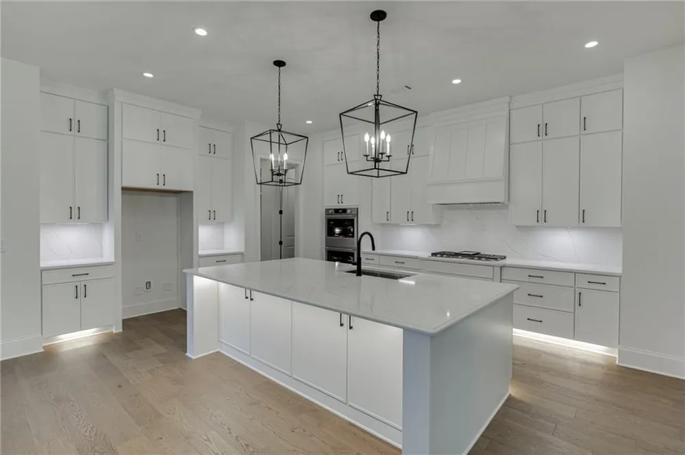 2975 Bogan Road NE Buford, GA 30519