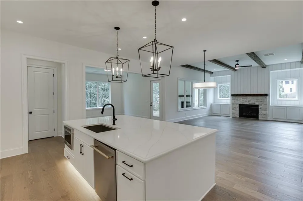 2975 Bogan Road NE Buford, GA 30519