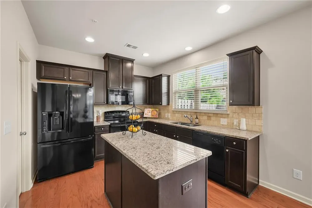 6595 Story Circle Norcross, GA 30093