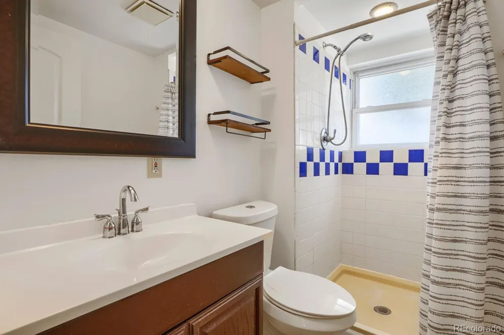 16670 E Tufts Avenue Aurora, CO 80015