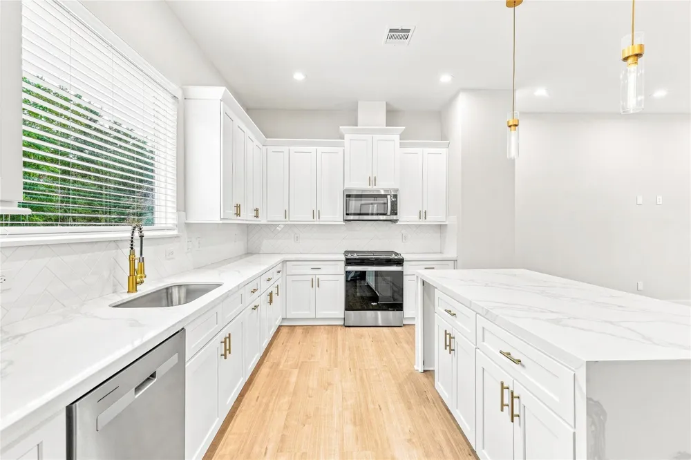1979 Bauer Drive Hockley, TX 77080
