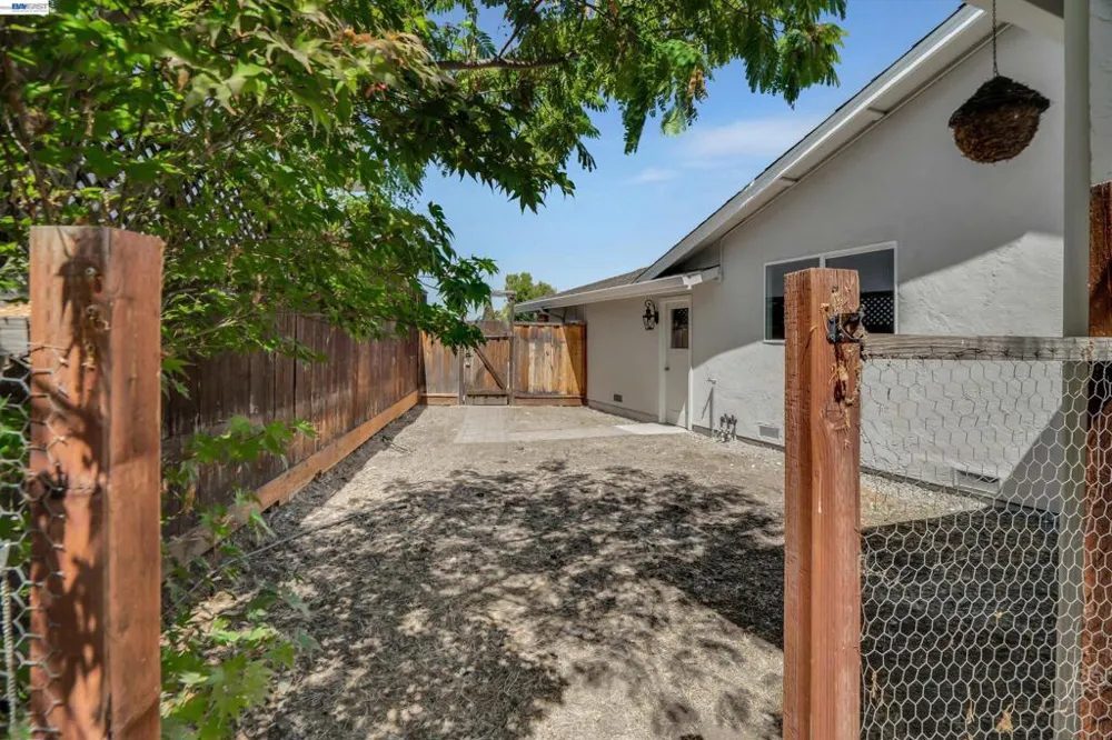 1460 Calais Ct Livermore, CA 94550
