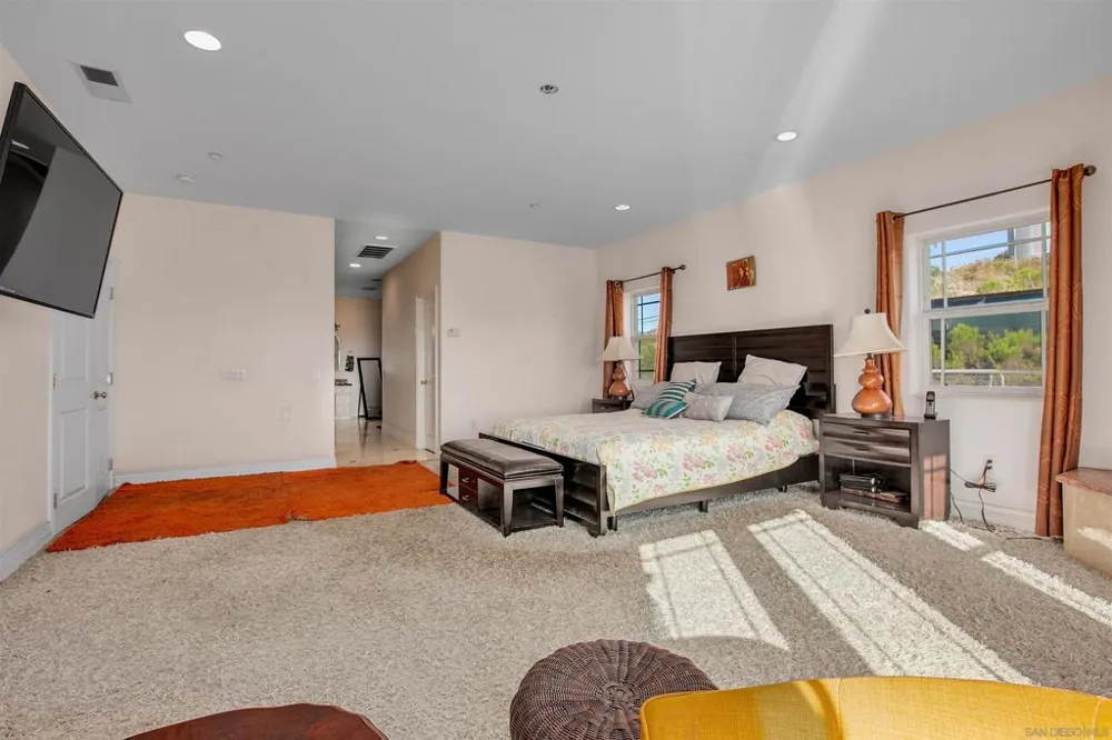 12811 Jackson Hill Dr El Cajon, CA 92021