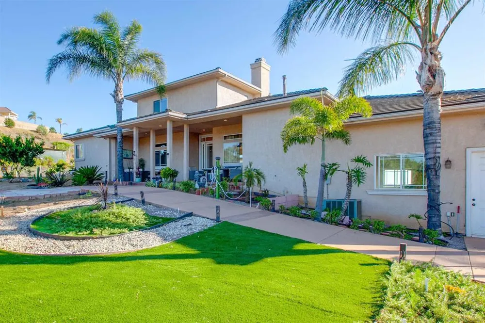 12811 Jackson Hill Dr El Cajon, CA 92021