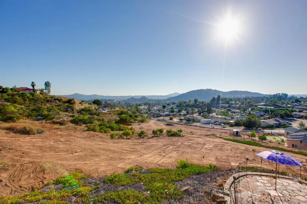 12811 Jackson Hill Dr El Cajon, CA 92021