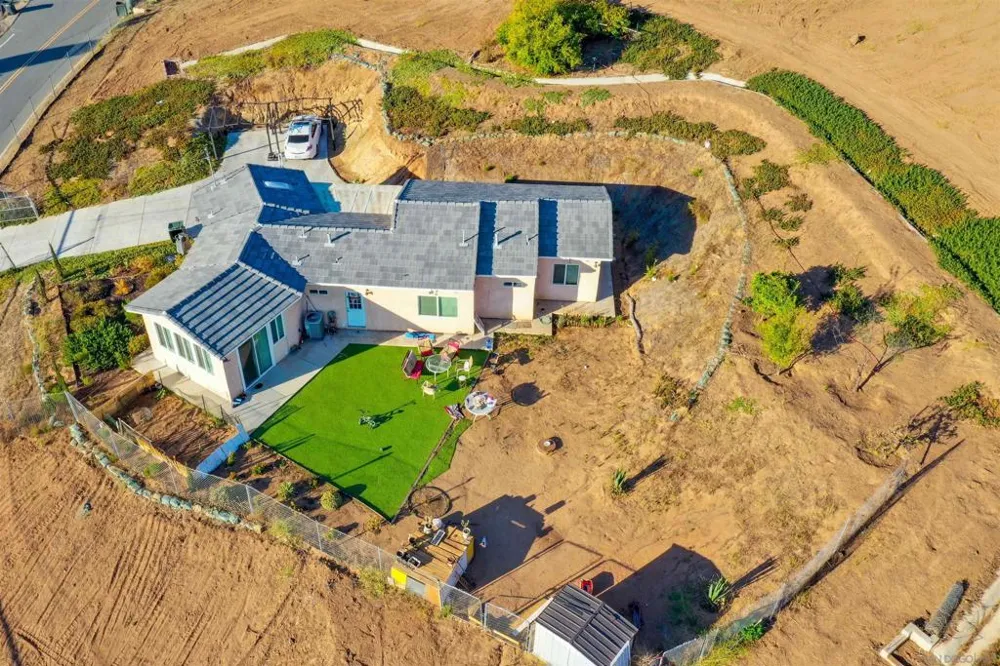 12811 Jackson Hill Dr El Cajon, CA 92021
