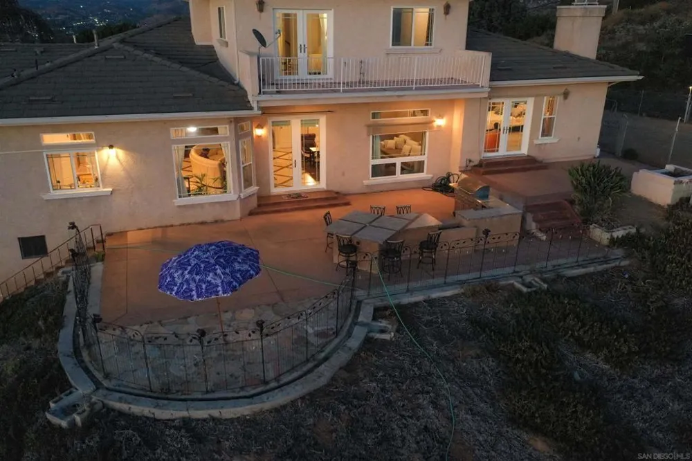 12811 Jackson Hill Dr El Cajon, CA 92021