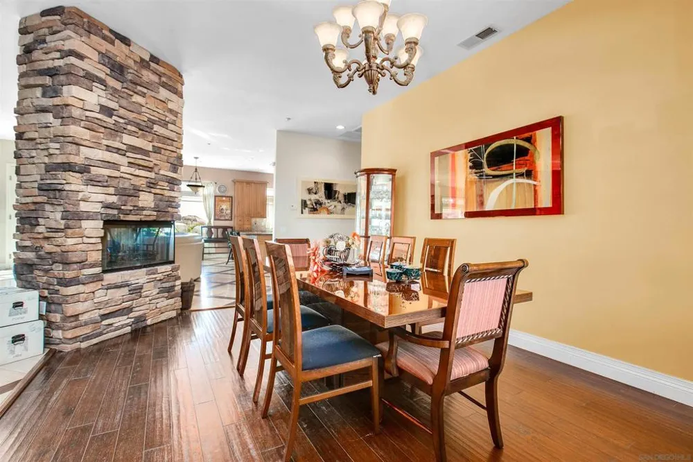 12811 Jackson Hill Dr El Cajon, CA 92021