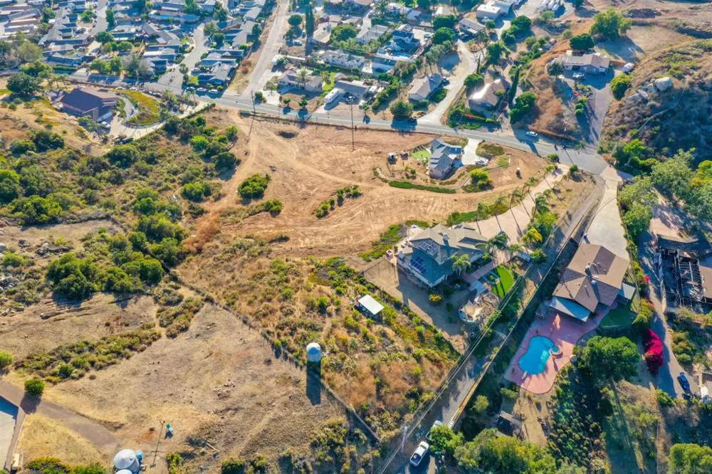 12811 Jackson Hill Dr El Cajon, CA 92021