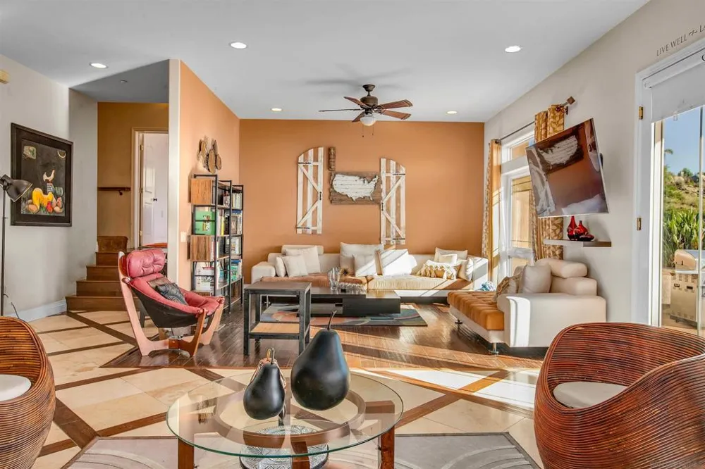 12811 Jackson Hill Dr El Cajon, CA 92021