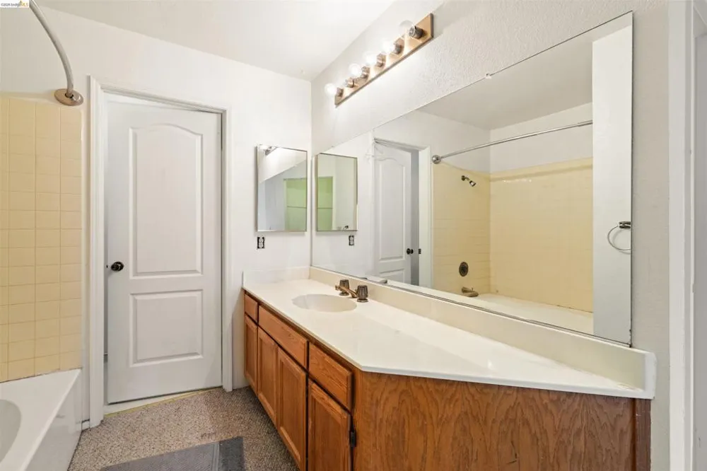 1653 Birdhaven Way Pittsburg, CA 94565