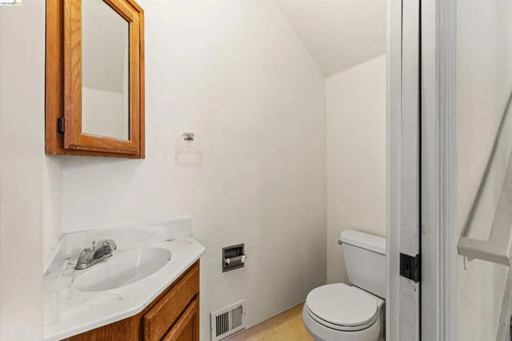 1653 Birdhaven Way Pittsburg, CA 94565