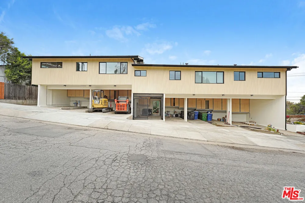 16185 W Sunset Blvd #9 Pacific Palisades, CA 90272