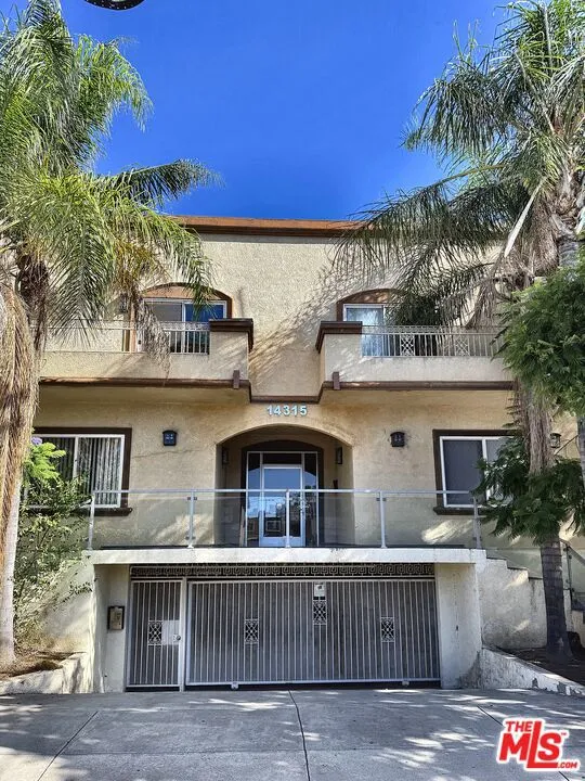 14315 Magnolia Boulevard #101 Los Angeles, CA 91423