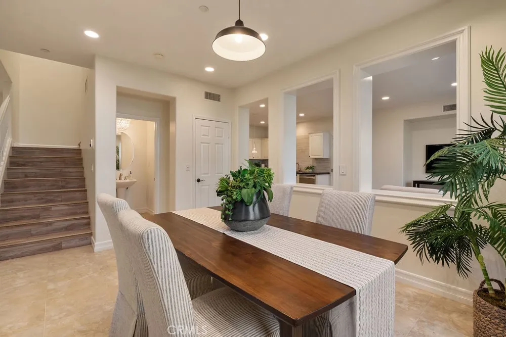 20 Orange Blossom Circle Ladera Ranch, CA 92694