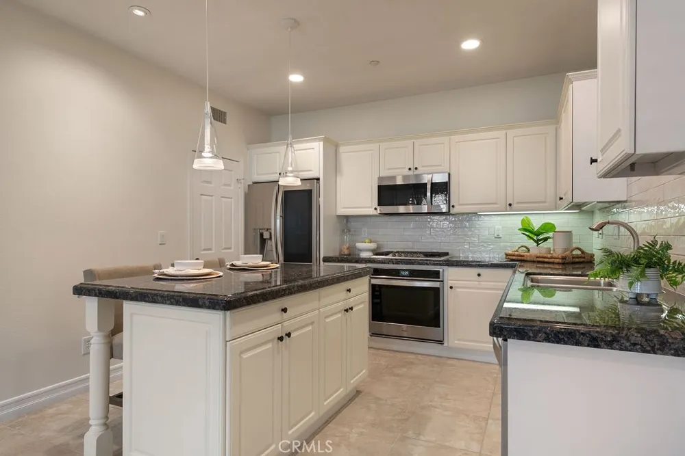 20 Orange Blossom Circle Ladera Ranch, CA 92694