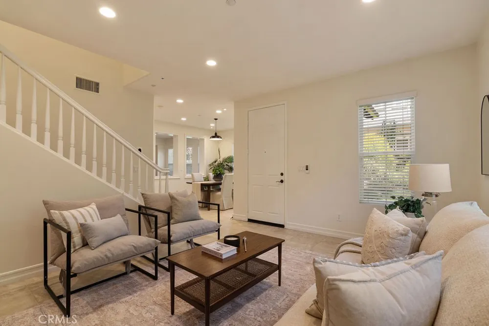 20 Orange Blossom Circle Ladera Ranch, CA 92694