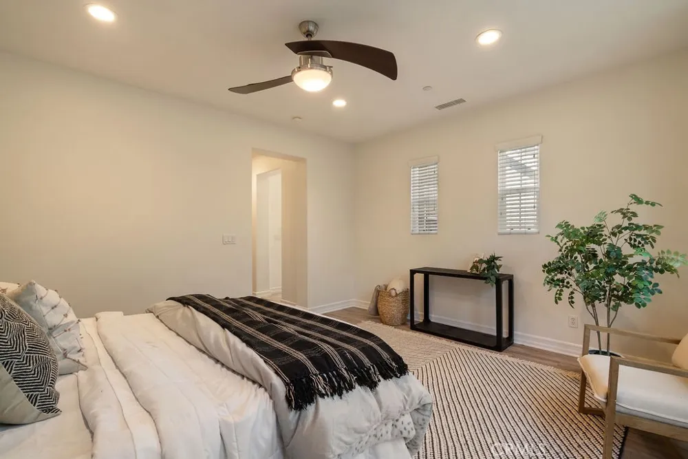 20 Orange Blossom Circle Ladera Ranch, CA 92694