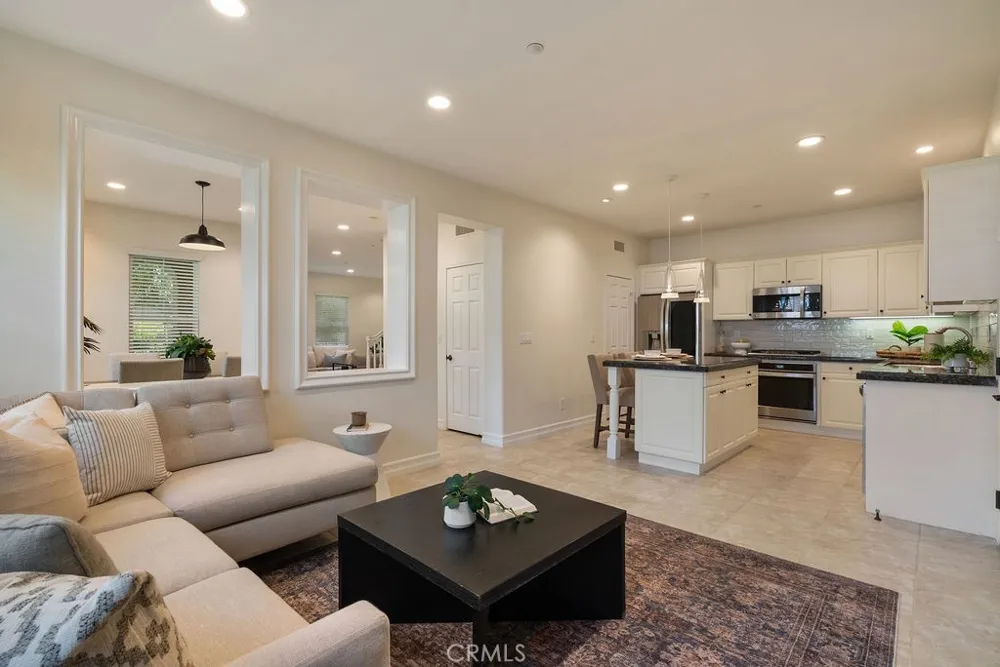20 Orange Blossom Circle Ladera Ranch, CA 92694
