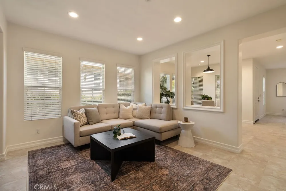 20 Orange Blossom Circle Ladera Ranch, CA 92694