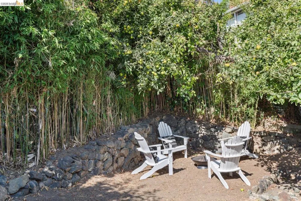 685 Oberlin Ave Kensington, CA 94708