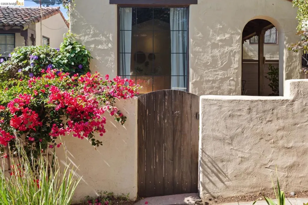 685 Oberlin Ave Kensington, CA 94708
