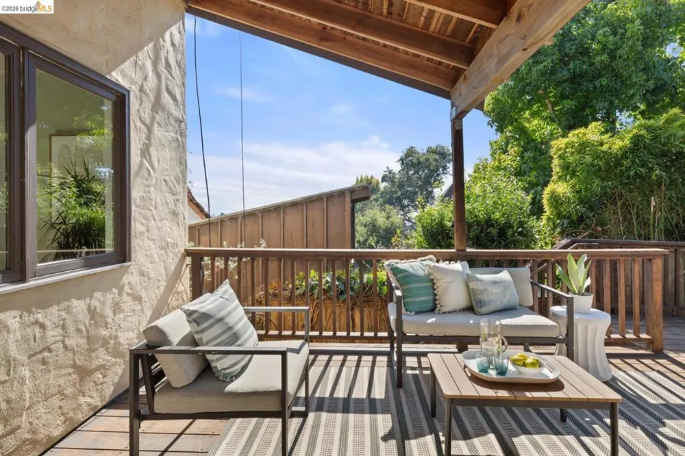 685 Oberlin Ave Kensington, CA 94708