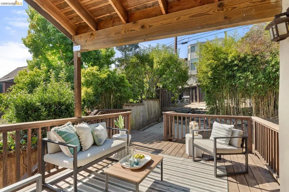 685 Oberlin Ave Kensington, CA 94708