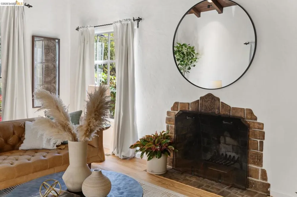 685 Oberlin Ave Kensington, CA 94708