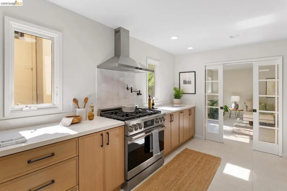 685 Oberlin Ave Kensington, CA 94708