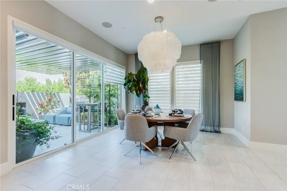 141 Parkland Lake Forest, CA 92630
