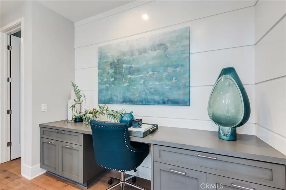 141 Parkland Lake Forest, CA 92630