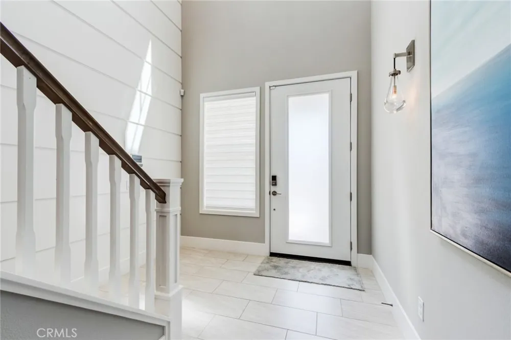 141 Parkland Lake Forest, CA 92630