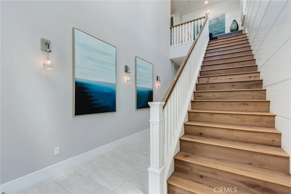 141 Parkland Lake Forest, CA 92630