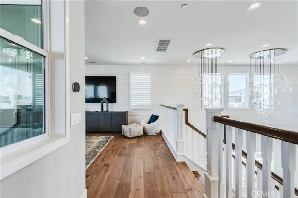 141 Parkland Lake Forest, CA 92630