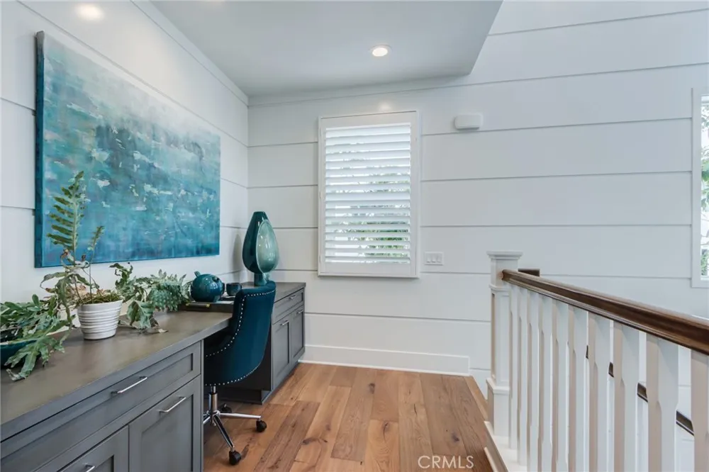 141 Parkland Lake Forest, CA 92630